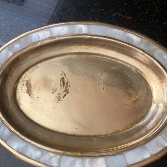 Rich mother of pearl and brass jewelry boxes with plate - Picture 4 of 4